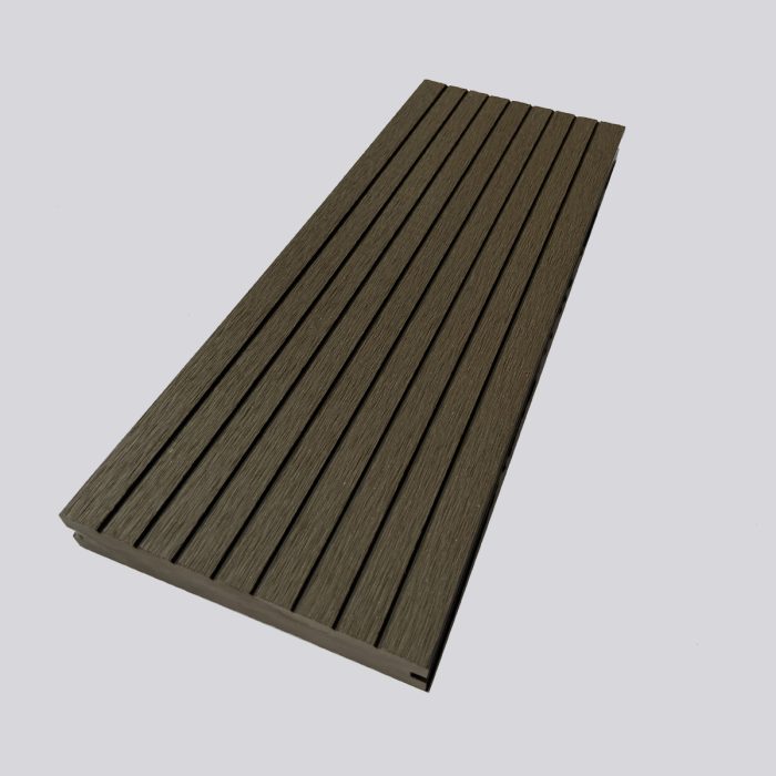BERGO Solid Decking Board - Image 2